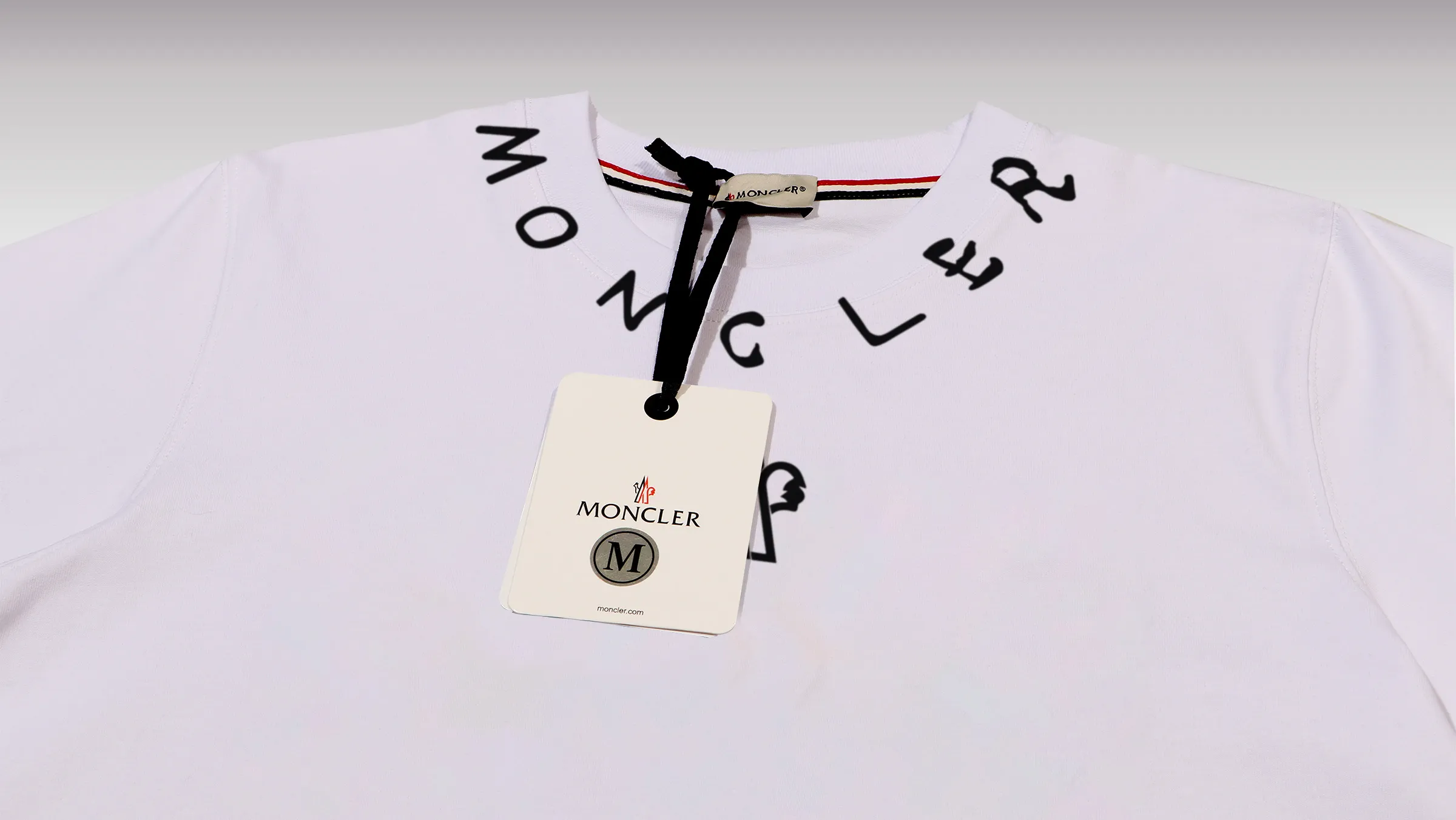 《Moncler~ 》2024New Arrival Quality T , Versatile Quality ！ ‼ 32 250G ‼ ， ， ， ， T 🤪 Sizes：S-M-L-XL-2XL ：Black，White， Same Style